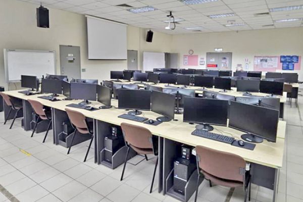 Facilities UTHM Drafting Laboratory