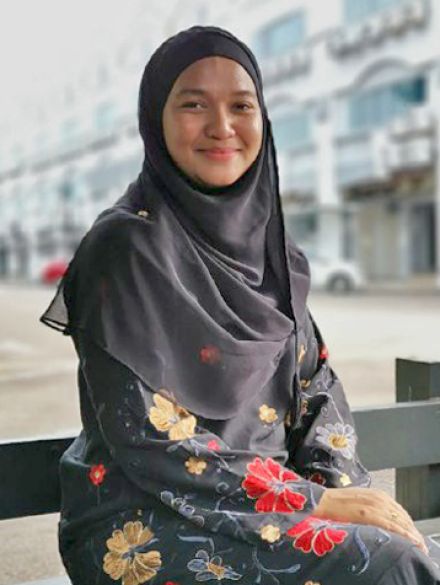 Mdm. Nadiyah Noor Hisham UTHM