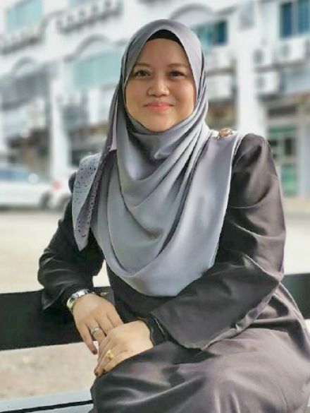 Ts. Dr. Noor Dina Md. Amin UTHM