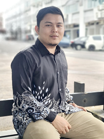 Mr. MUHAMAD ADLI FAEZAL ROSNAN UTHM
