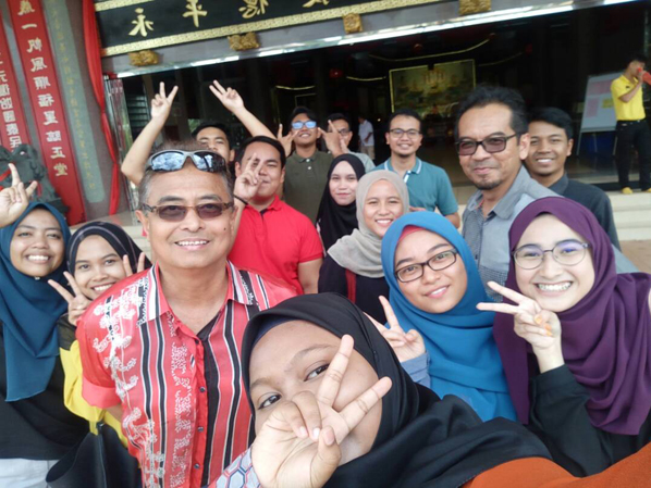 UTHM Architecture Student Activity for The Fortune Dragon Statue Trip at Yong Peng, Johor