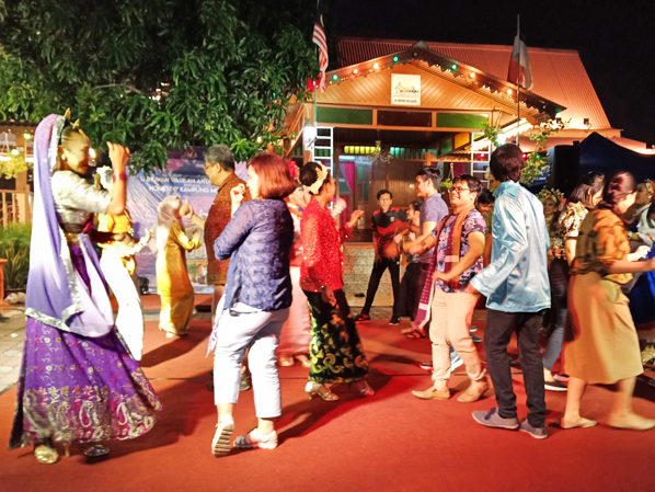 UTHM Architecture Student Activity for Heritage Town Rail at Melaka